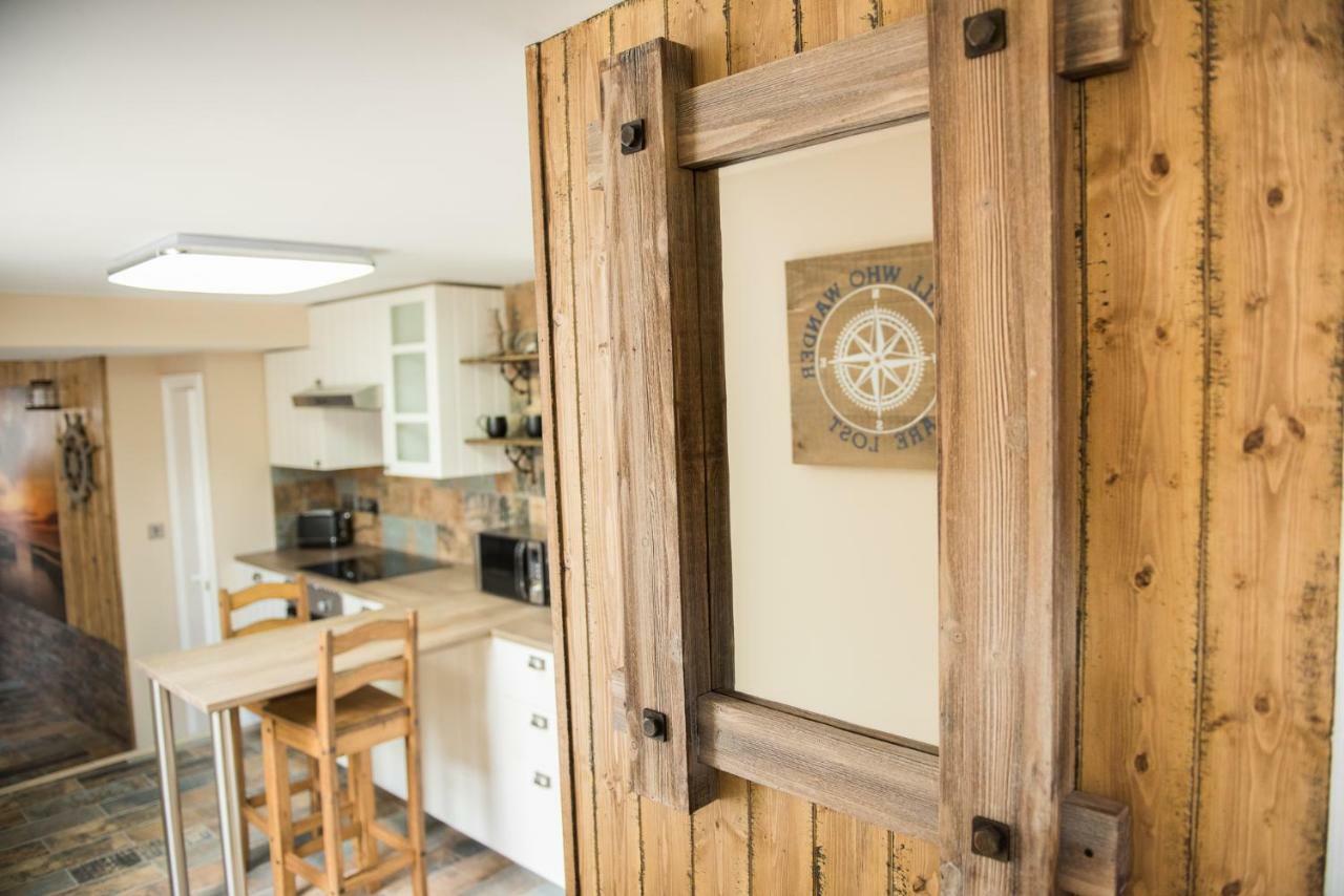 Deluxe Rustic Charlestown Themed Apartment St Austell Esterno foto