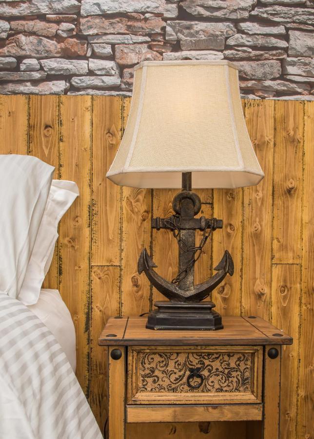Deluxe Rustic Charlestown Themed Apartment St Austell Esterno foto